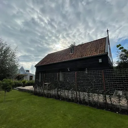 Feriehus Black Barn. *